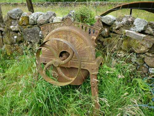 Bamfords Root Cutter-Vintage Bamfords Old Antique Root Cutter Mangle-Barn Find