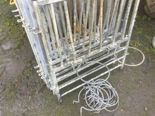 6 Galvanised Calf Pen Fronts INC VAT With Bucket Holders 3' Wide Excellent