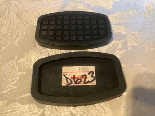 2 Manitou Rubber pedal Covers number 72561