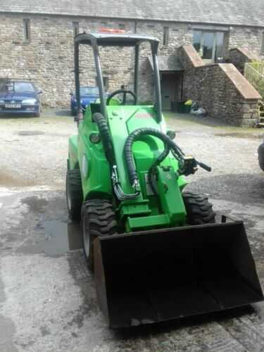 2018 Avant 420 Loader with bucket fully serviced