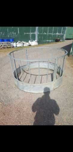 Horse Ring Feeder