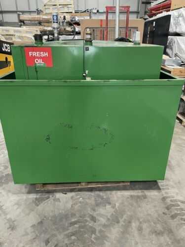 Open Bund 1800L Oil Tank