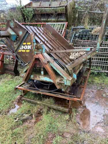 Cooks Bale Unroller Feeder