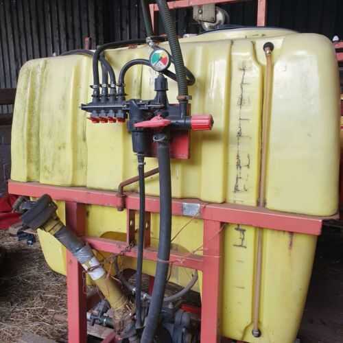 Crop Sprayer  12m boom, tractor mounted sprayer