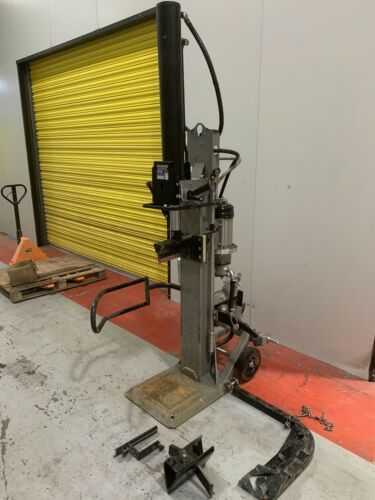 Jansen Hydraulic Log Splitter. 3 Phase And PTO