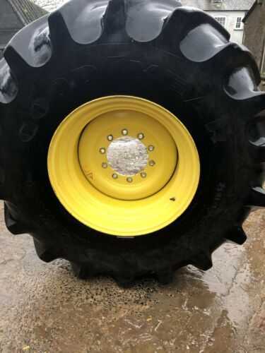 800/65 R32 Pair Of Tyres with John Deere Combine or Forager Wheels