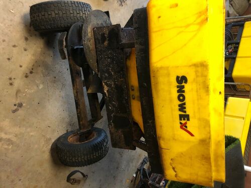 Snowex spreader.. Snowex 1575 with Auger ..Grass- Fertiliser spreader..