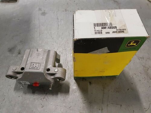 JOHN DEERE GATOR FRONT BRAKE CALIPER PART NUMBER AM148500