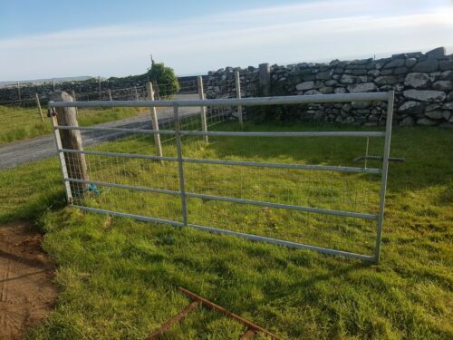 10  Ft Galvanised Gate located in barmouth LL42